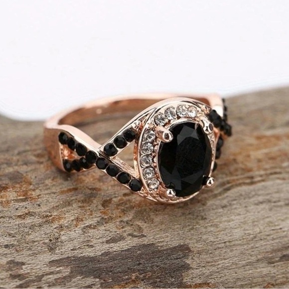 PRINCESS CUT RING DD 1 - Picture 3 of 4